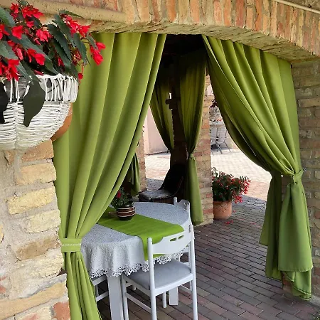 Πανσιόν Jarmila Vendeghaz 4*