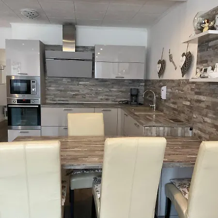 Πανσιόν Jarmila Vendeghaz 4*