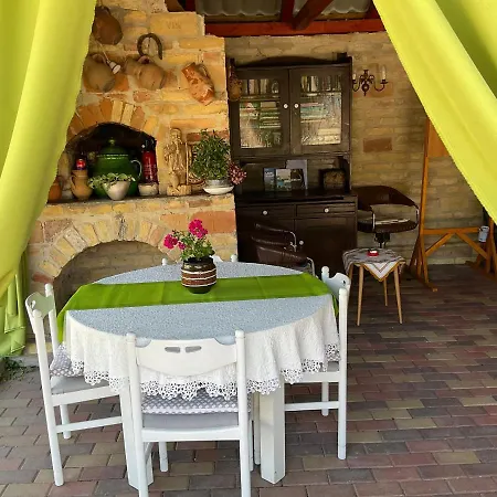 Jarmila Vendeghaz Guest house Balatonbereny