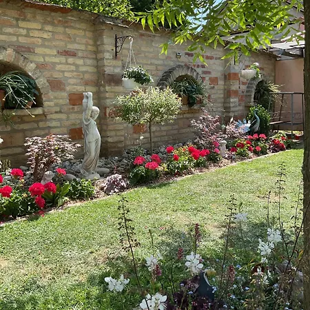 Jarmila Vendeghaz 4*