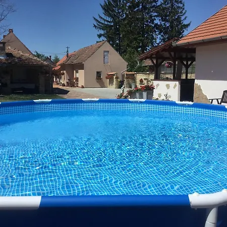 Jarmila Vendeghaz Guest house *