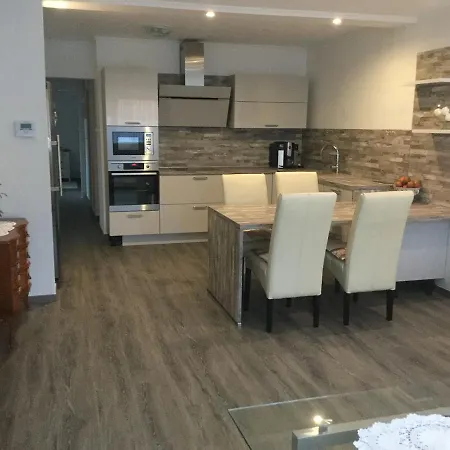 Jarmila Vendeghaz Gæstehus