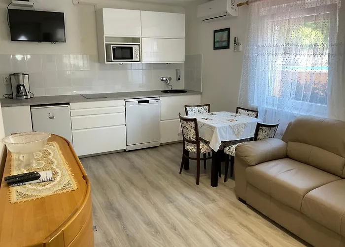 Jarmila Vendeghaz Gasthof Balatonberény